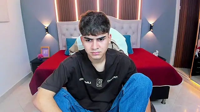 Tommy18   online show from February 13, 2026, 3:39 am