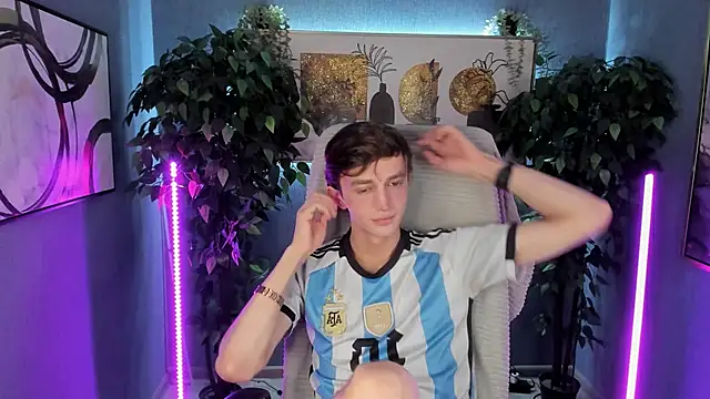 John Weasley online show from November 1, 2025, 2:55 pm