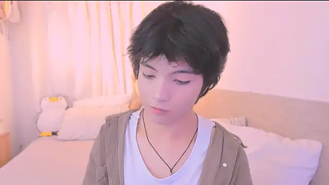 AllanYong18 online show from February 12, 2026, 1:00 pm