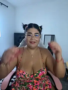 karla hotgirl online show from September 28, 2025, 8:05 pm