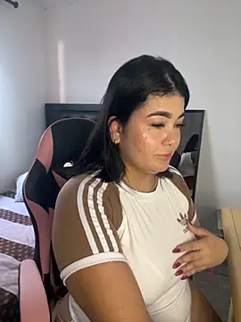 karla hotgirl online show from September 21, 2025, 8:14 pm