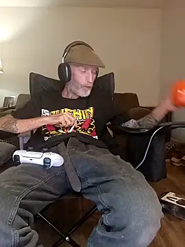 Snapshot of filthymind619 chatting on December 5, 2025, 3:27 am filthymind619 online show from December 5, 2025, 3:27 am