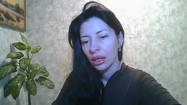 LissaBlossom online show from April 6, 2026, 4:19 am