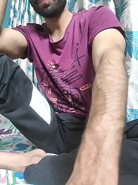 TOPMOON001 online show from April 7, 2026, 7:48 pm