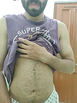 TOPMOON001 online show from July 16, 2026, 7:55 pm