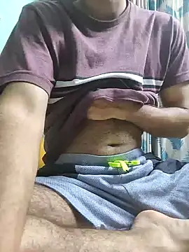 TOPMOON001 online show from July 14, 2026, 7:09 pm