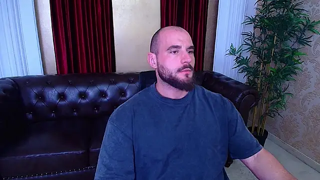 AdamJamesonn online show from October 13, 2025, 5:09 am