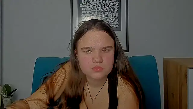 AdeleCruz online show from February 18, 2026, 8:11 am