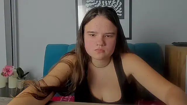 AdeleCruz online show from March 22, 2026, 1:01 pm