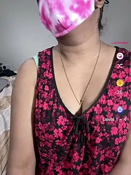Snapshot of ArathyNambyarMallu chatting on June 19, 2026, 11:20 pm ArathyNambyarMallu online show from June 19, 2026, 11:20 pm
