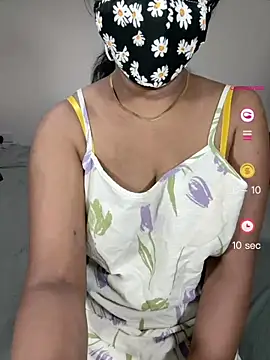 Snapshot of ArathyNambyarMallu chatting on July 3, 2026, 11:22 pm ArathyNambyarMallu online show from July 3, 2026, 11:22 pm