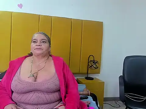 VickyBoobss online show from April 15, 2026, 7:18 pm