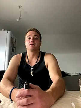 viamen online show from September 12, 2025, 6:07 pm