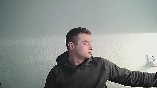 Snapshot of viamen chatting on February 28, 2026, 2:17 pm viamen online show from February 28, 2026, 2:17 pm