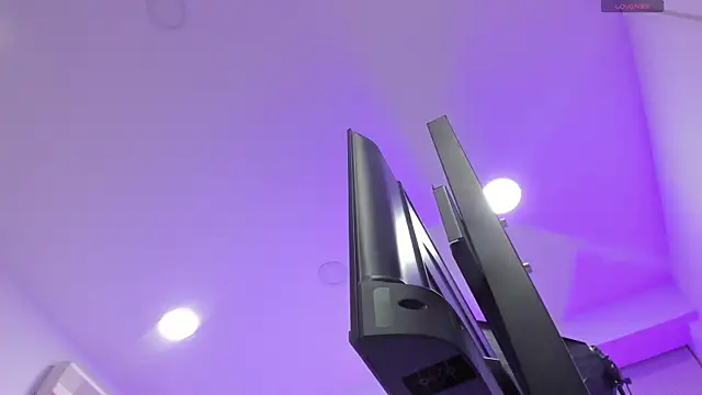 kathy bakerr online show from April 7, 2026, 1:13 pm