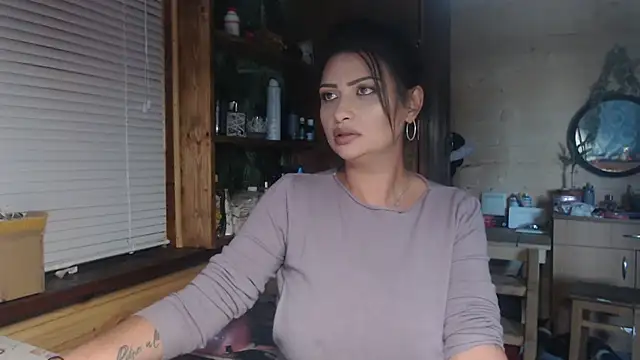 rosse26830 online show from September 23, 2025, 3:41 pm