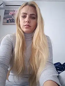 AnnaBell2025 online show from February 5, 2026, 11:39 am