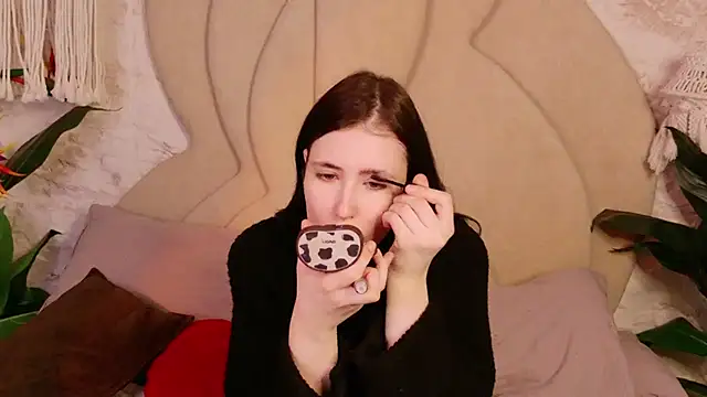 Snapshot of EmmaLawrens chatting on February 8, 2026, 5:54 pm EmmaLawrens online show from February 8, 2026, 5:54 pm