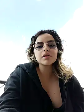 Snapshot of katty_116 chatting on January 10, 2025, 7:43 pm katty 116 online show from January 10, 2025, 7:43 pm