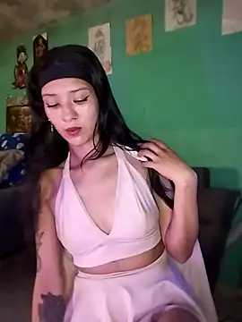 Cleo Hott online show from November 6, 2025, 1:42 am