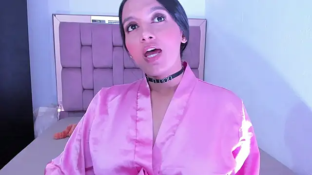 trissha xk1 online show from August 9, 2026, 1:28 pm