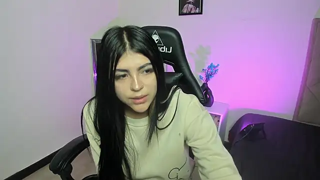 Sara willow online show from January 8, 2025, 8:07 pm