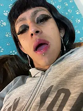 boysLittle online show from January 11, 2026, 4:52 am