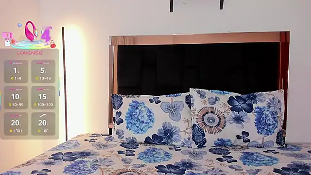 Carorosse online show from November 23, 2025, 6:07 pm