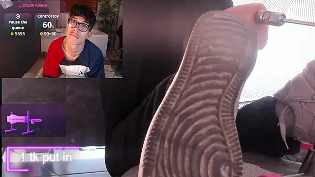 tim  fox online show from November 30, 2025, 12:28 pm