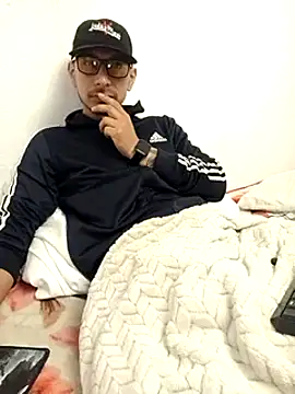tony-camargo online show from October 20, 2025, 11:38 pm