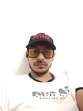 tony-camargo online show from January 8, 2025, 4:02 am