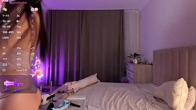 Snapshot of marin_light chatting on November 27, 2025, 8:20 pm marin light online show from November 27, 2025, 8:20 pm