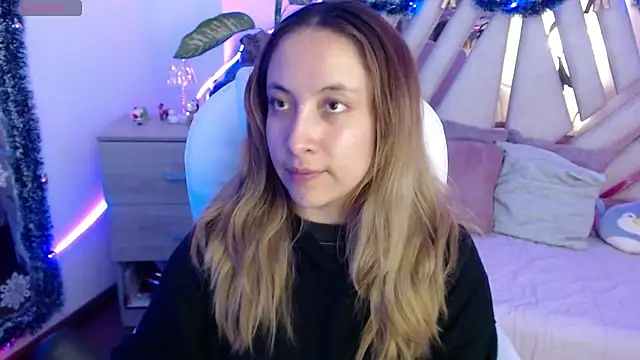 NyxAndria 1 online show from December 4, 2025, 10:31 pm