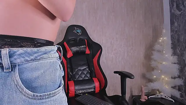 Snapshot of StefanyRousse chatting on December 17, 2025, 11:37 am StefanyRousse online show from December 17, 2025, 11:37 am