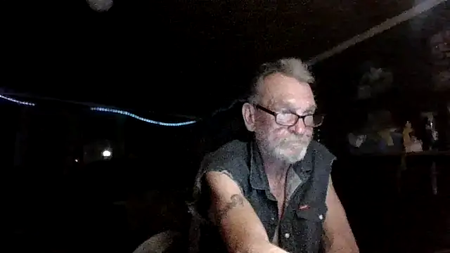 Aldick68 online show from April 18, 2026, 7:44 am