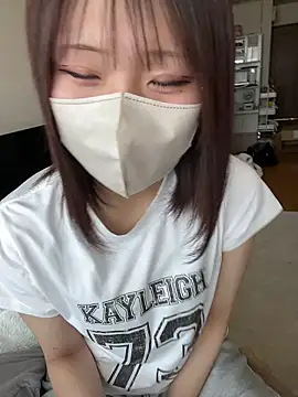sakuchaaa 2525 online show from May 10, 2026, 6:06 am