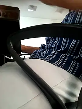 Snapshot of braveman999 chatting on February 4, 2026, 8:31 am braveman999 online show from February 4, 2026, 8:31 am