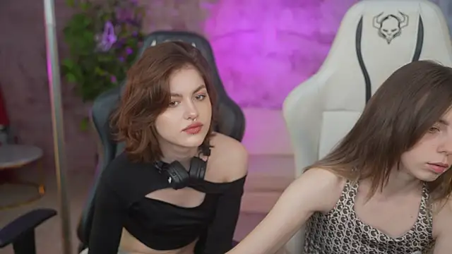 Snapshot of Lika_Secret_ chatting on January 27, 2025, 3:50 pm Lika Secret  online show from January 27, 2025, 3:50 pm