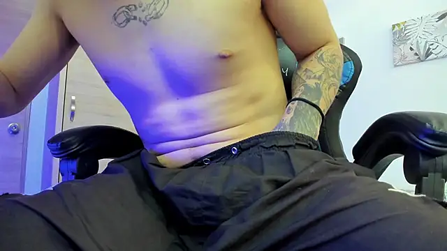 Snapshot of adam_wick chatting on January 16, 2025, 5:23 pm adam wick online show from January 16, 2025, 5:23 pm