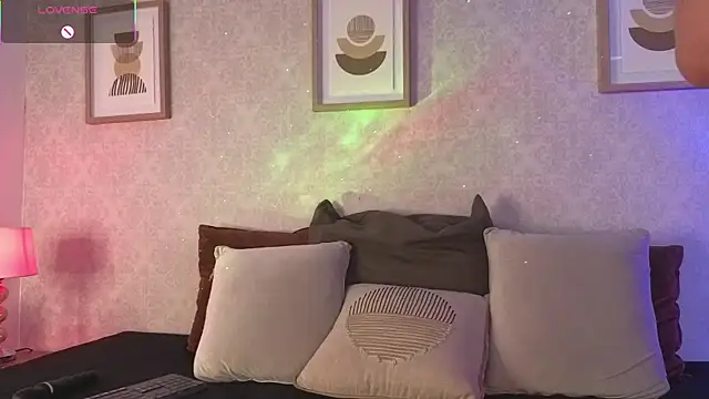 Veronica simons online show from October 27, 2025, 8:54 pm