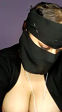 shosho500500 online show from November 30, 2025, 10:32 pm