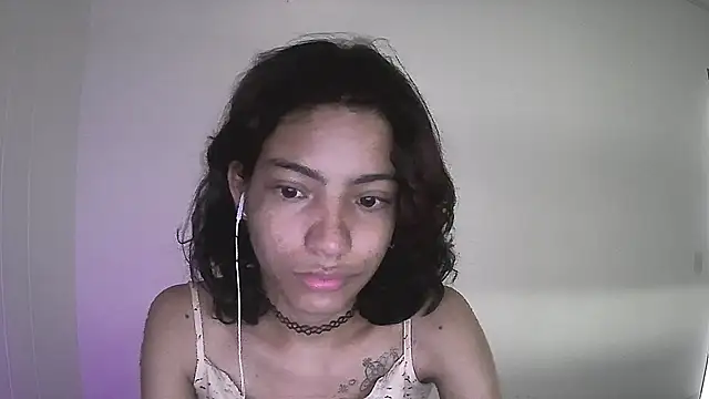 Snapshot of Lovelyamyy chatting on February 21, 2025, 12:27 pm Lovelyamyy online show from February 21, 2025, 12:27 pm