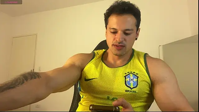 Lucasfit24 online show from June 11, 2026, 12:32 am