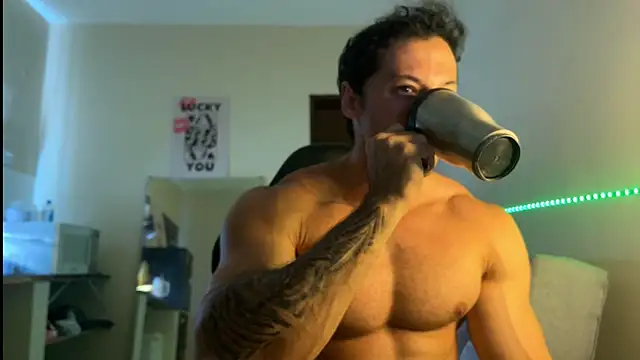 Lucasfit24 online show from April 9, 2026, 2:12 pm