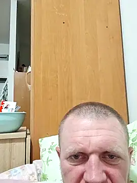 RUUsslan1203 online show from April 18, 2026, 12:57 am