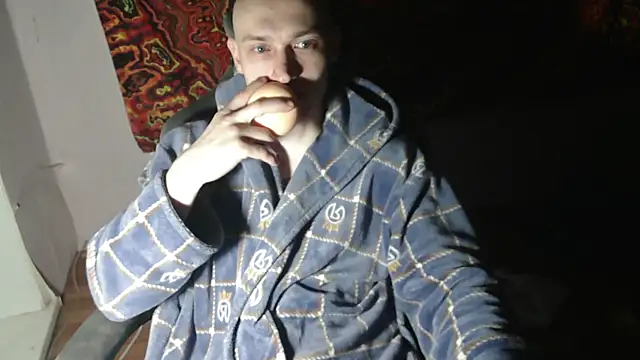 Snapshot of johnny_positive chatting on October 25, 2025, 4:33 am johnny positive online show from October 25, 2025, 4:33 am