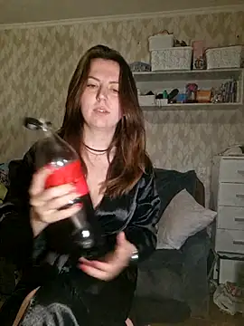 Melenka online show from April 16, 2026, 9:50 pm