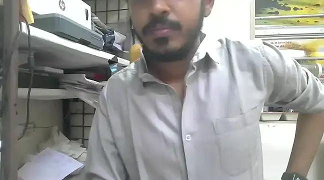 cute modell online show from January 16, 2025, 10:53 am