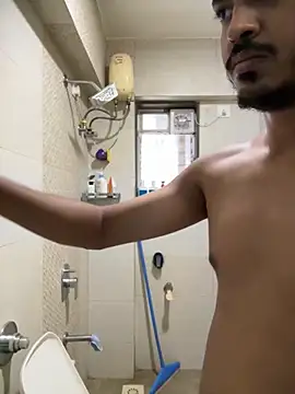 cute modell online show from October 16, 2025, 5:16 am