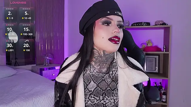 CleeoAdams  online show from March 20, 2026, 5:19 am